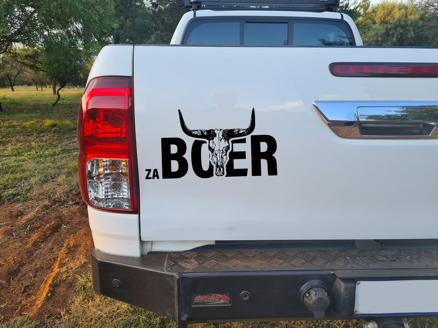 Afrikaner Boer Bees Cow Skull V2 Bakkie Car Vinyl Decal Sticker Art