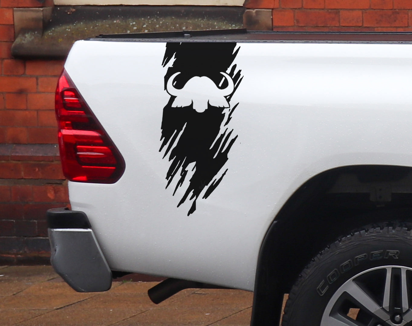 2 Sets Toyota Hilux, Ford Ranger Bakkie Truck Cape Buffalo Buffel Head Rugged Mud African Wildlife Safari Vinyl Decal Sticker