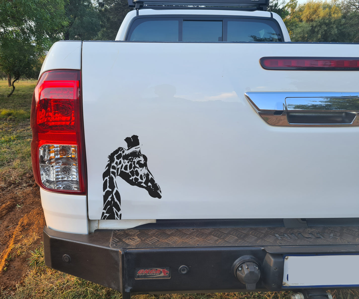 African Giraffe Kameelperd V2 Bakkie Car Vinyl Decal Sticker Art SA