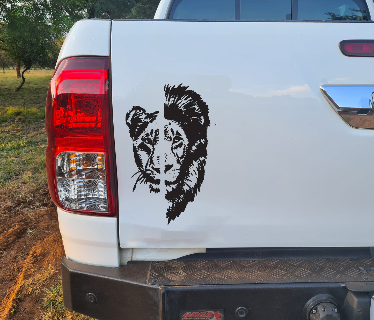 Leeu/wyfie Lion Lioness Heads Bakkie Car Vinyl Decal Sticker Art